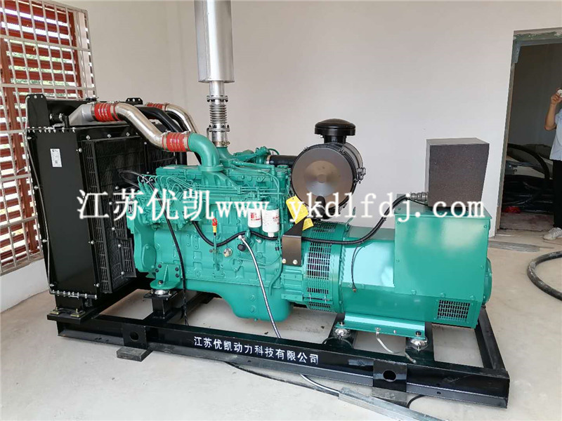 2020年9月1日，300KW康明斯發(fā)電機組交付廣西某單位辦公備用電源使用