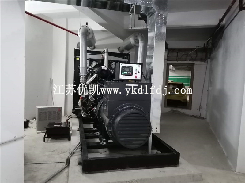 2020年8月5日，南寧某寫字樓項目1000KW上海凱普發(fā)電機組完成安裝調試培訓工作