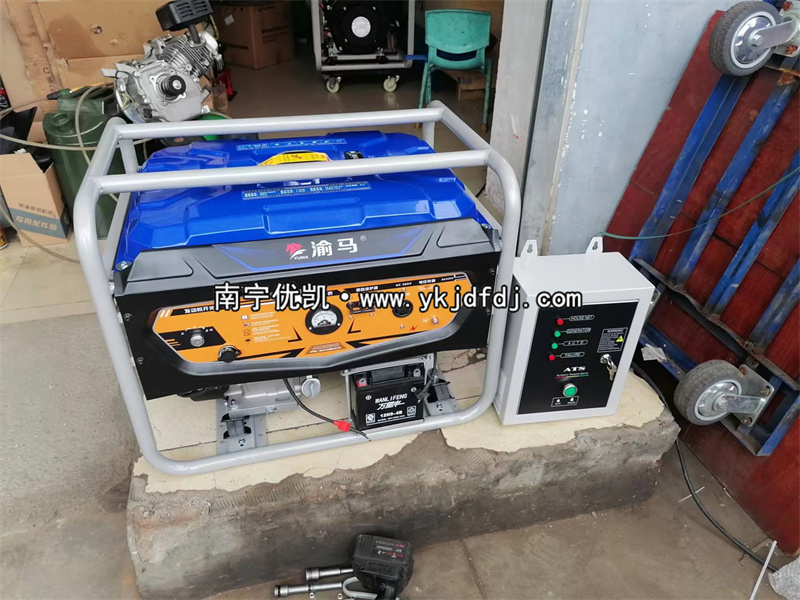 2022年7月12日，8KW汽油發(fā)電機(jī)組帶ATS柜發(fā)貨河池金城江